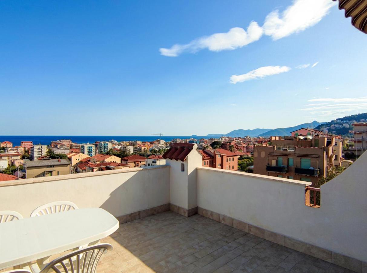 Bella Vista - By Ligooria Apartment Pietra Ligure Exterior photo